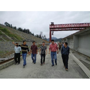 白鸿谋：督导路桥集团公司龙永高速公路项目部  党的群众路线教育实践活动开展情况