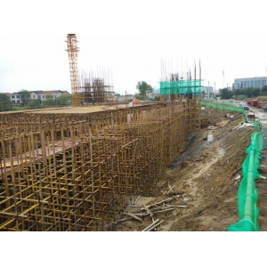 张家港大桥项目加快施工进度