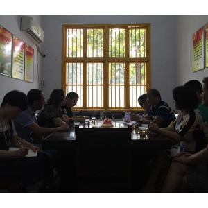 白马湖街道办事处对集团公司半年度综治工作进行检查指导