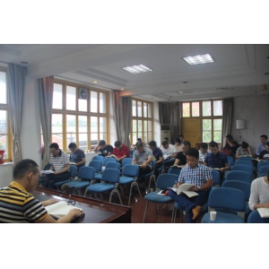 集团公司机关党支部开展专题学习讨论