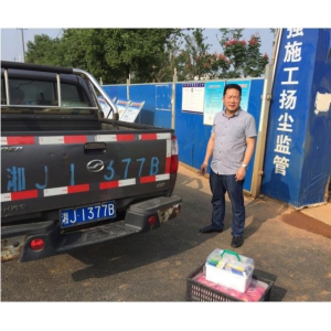 德山住建局到兴德路工地现场开展慰问