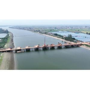 S223酉港河大桥建设正酣